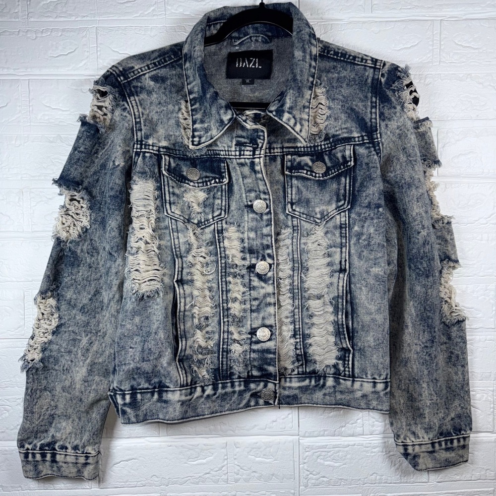 DAZL Denim Jacket Womens XL Blue Acid Wash Distressed Shredded Trucker
